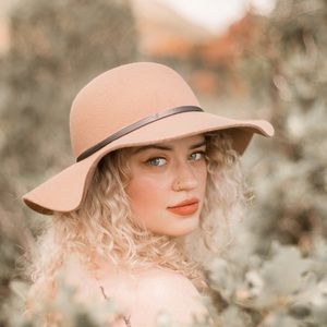 Meet your Posher, Sydney